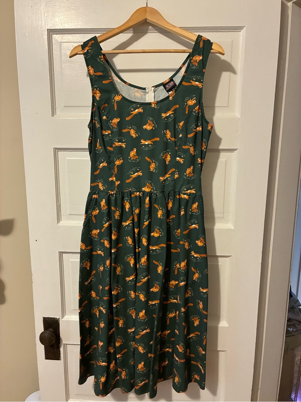 Retrolicious Green Squirrel Print Sleeveless Midi Dress
